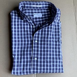 Men’s GANT purple & white button-down M